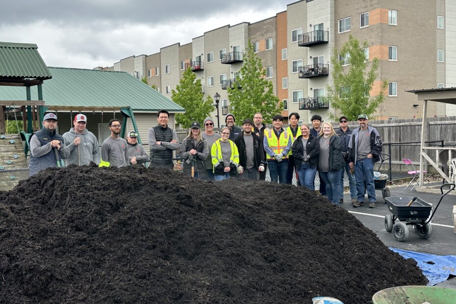 JWA Staff volunteering time to Kokomo Womens Shelter